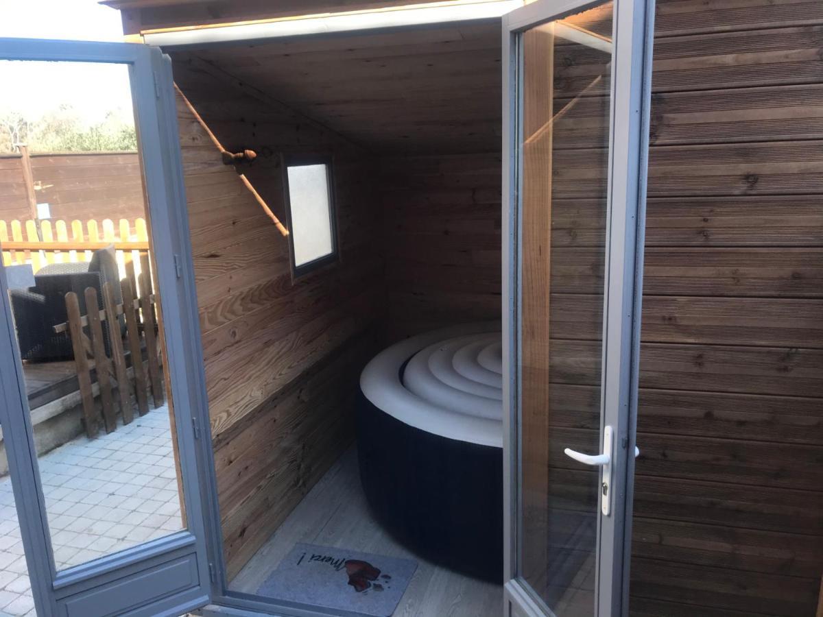 Gite Du Serre De Boudre Climatise, Spa Permanent Buisson Kültér fotó